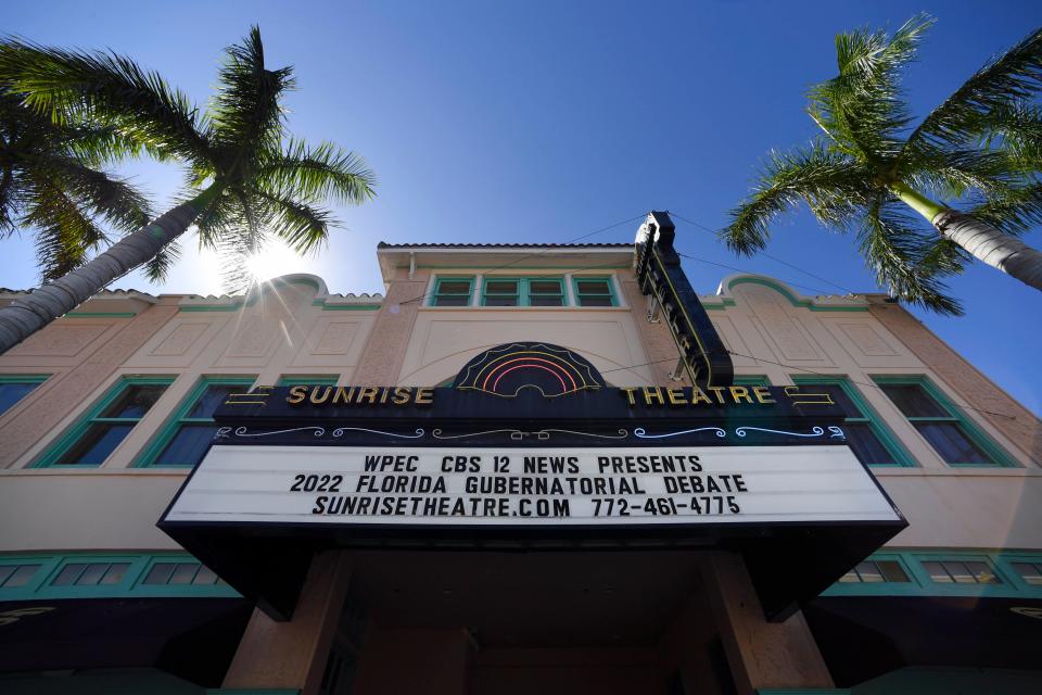 Oct 24, 2022; Fort Pierce, FL, USA; Scenes outside of the Sunrise Theatre hours ahead of the 2022 Florida Gubernatorial Debate held in Fort Pierce on Oct. 24, 2022. The televised debate between Republican incumbent Ron DeSantis and Democrat Charlie Crist starts at 7 p.m.