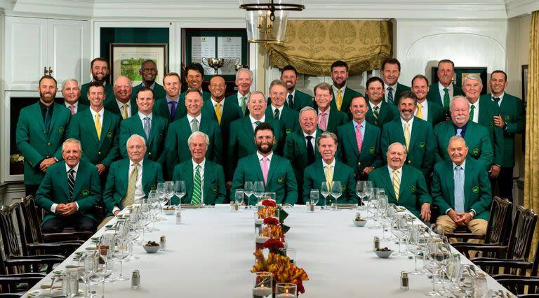 La cena de campeones del Masters, en donde Jon Rahm fue anfitrión el último martes