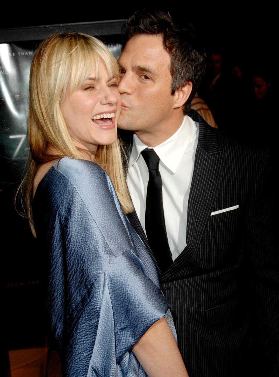 mark ruffalo right and wife sunrise ruffalo during zodiac los angeles premiere arrivals at paramount theatre in hollywood, california, united states photo by jon kopalofffilmmagic