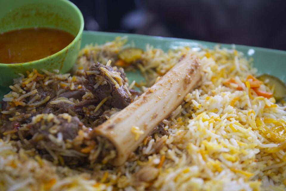 Koothurar Nasi Briyani - Bone