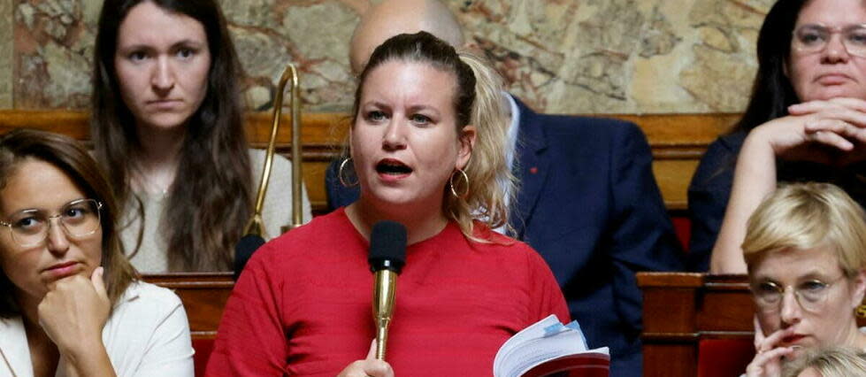 Mathilde Panot a annoncé que la Nupes va déposer une motion de censure contre le gouvernement.  - Credit:LUDOVIC MARIN / AFP