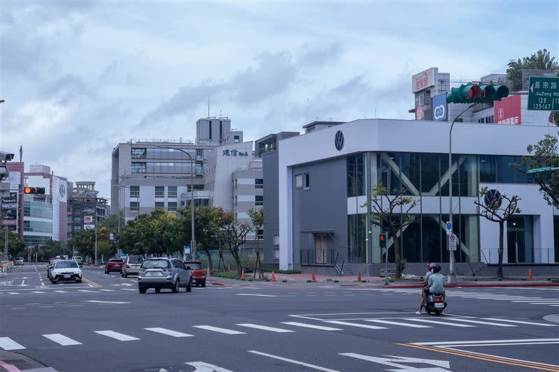 北北基桃四市2日停班停課，然截至目前為止台北仍無下雨。（圖／記者楊士誼攝影）