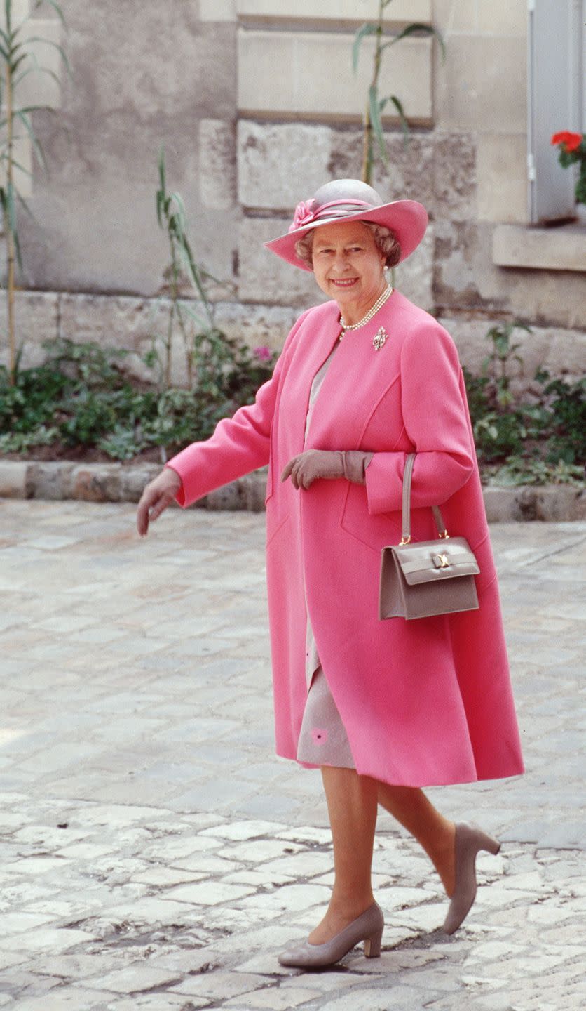 Queen Elizabeth's Strategic Purses