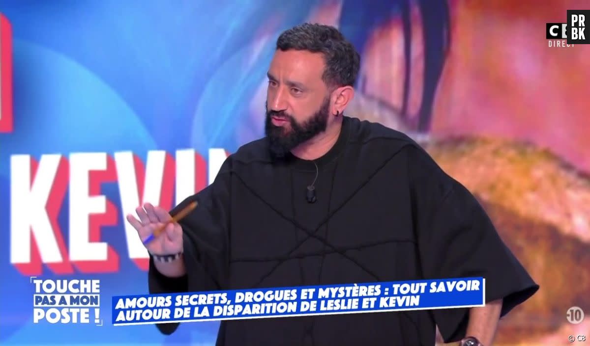 Michel Mary perturbé par un nouveau fou rire dans TPMP le jeudi 2 mars 2023 sur C8 - C8