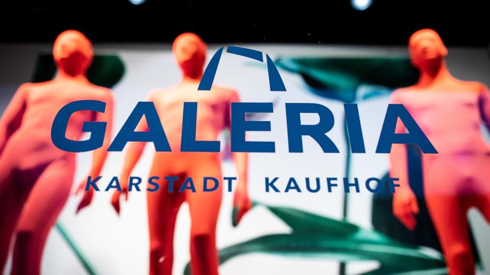 Der angeschlagene Warenhauskonzern Galeria Karstadt Kaufhof kann sechs Filialen vor der Schließung retten.