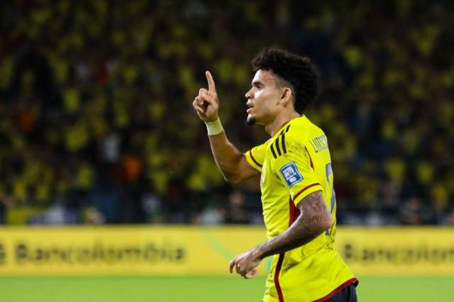 Luís Díaz scores twice in front of father as Colombia tops Brazil