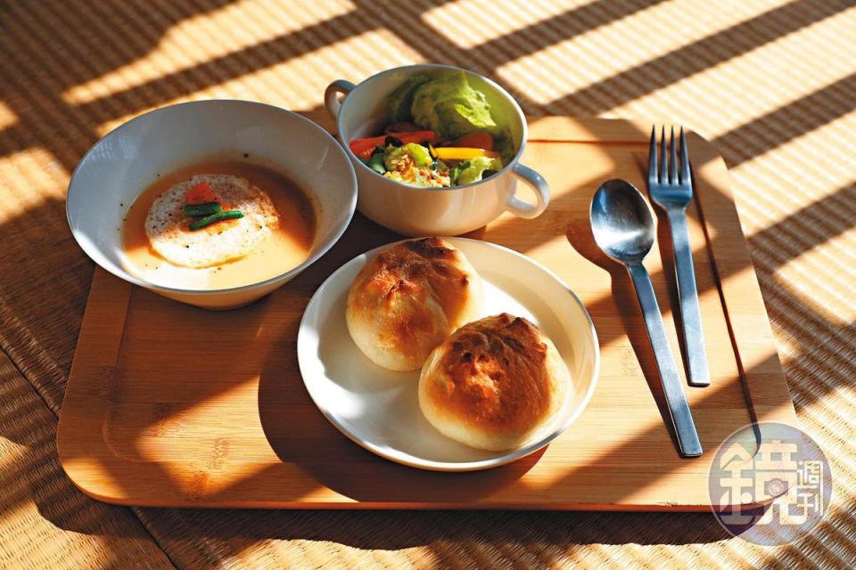 想要吃得簡單可以選「湯和麵包午餐」。（650日圓／份，約NT$179）
