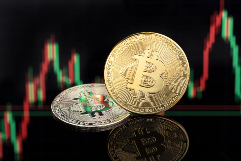 Bitcoin On Stock Chart |  Bitcoin Falls Below US$29,000, Ether Falls, US Stocks Halt on Inflation Worries |  Markets, BTC - Bitcoin, ETH - Ethereum, Inflation, Bank