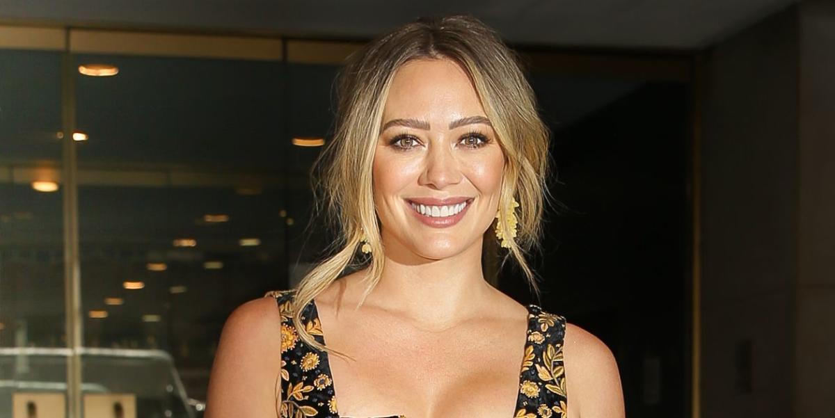 Hilary Duff Just Shared An Incredible New Swimsuit Pic 