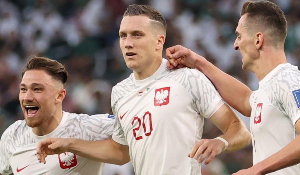 Polonia logró una importante victoria por 2-0 ante Arabia Saudita. Foto: @FIFAWorldCup