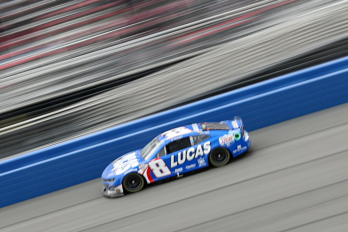 Toyota Camry NASCAR Kyle Busch 2012