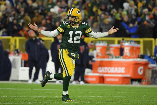 Bears vs. Packers score: Aaron Rodgers accounts for three TDs as Green Bay  knocks off Chicago 