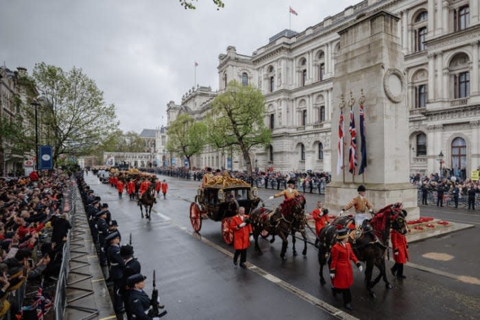 La Procesión de coronación y la Procesión del Rey