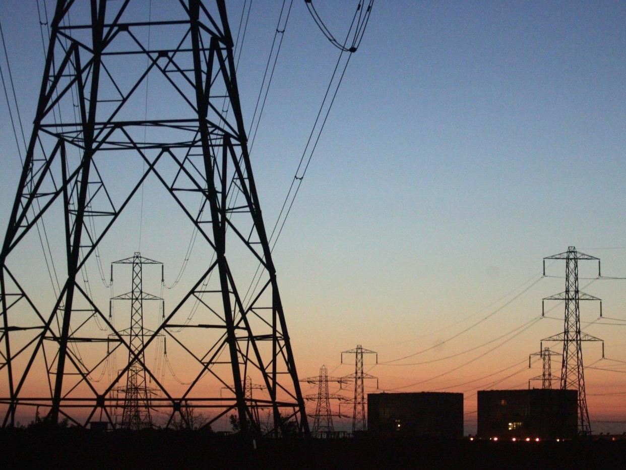 Electric pylons linking the Hinkley Point Nuclear Power Station to the National Grid are seen on July 17, 2006 in Somerset, England: Matt Cardy/Getty Images