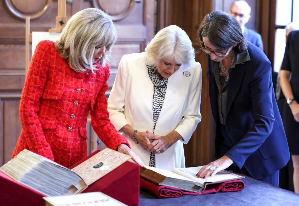 French President's wife Brigitte Macron, Britain's Queen Camilla and President of the French National Library Laurence Engel speak during their visit to the "Bibliotheque Nationale de France" (BNF - French National Library), to present a new French-British literary prize to be awarded for the first time next year, in Paris on September 21, 2023.
