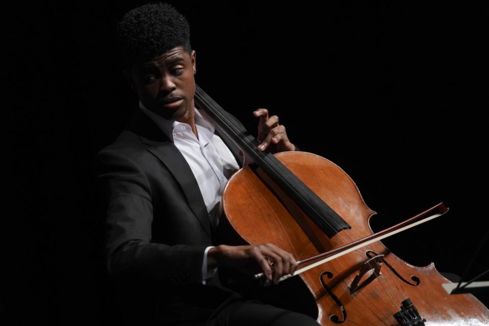 Sphinx Competition-winning cellist Sterling Elliott