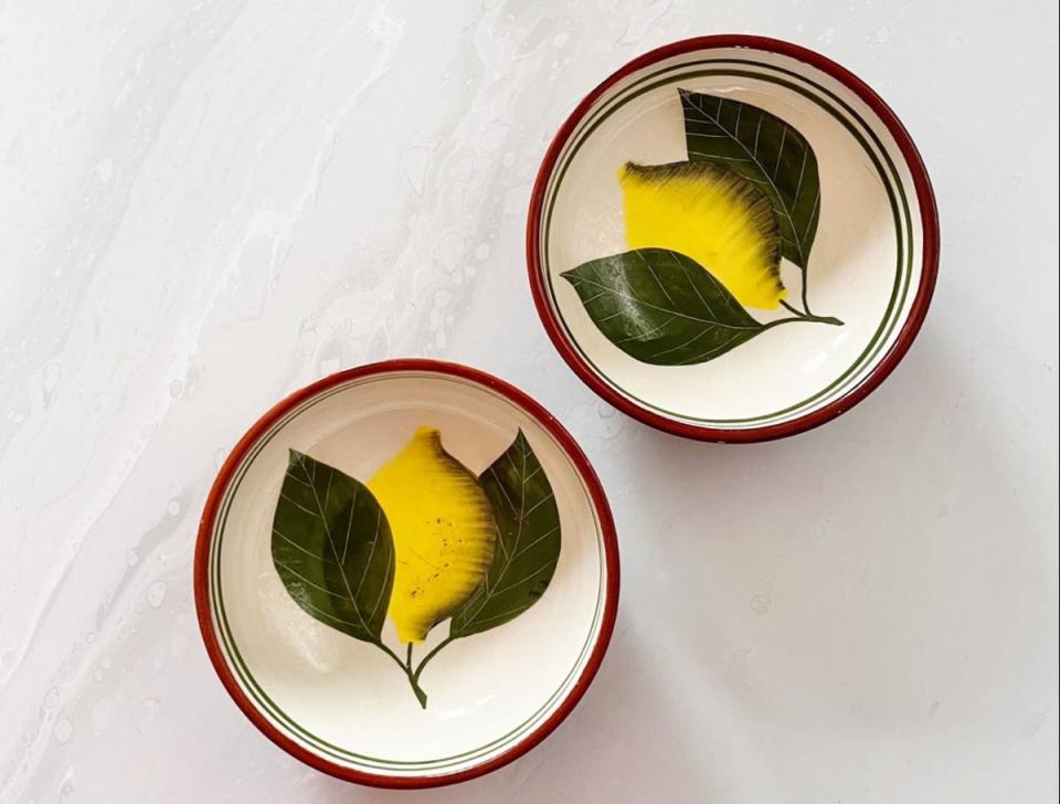 Vintage Pair of Ceramic Bowls by Retro Romance (£18) available on Narchie (Handout)