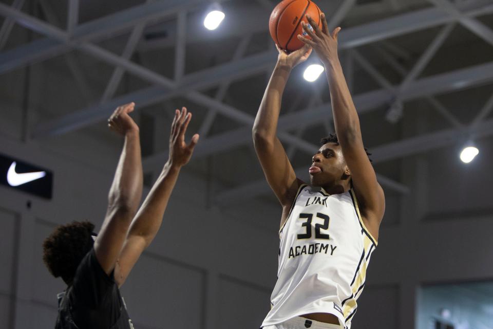 Link Academy's Tarris Reed Jr. (32) shoots during the second half of the GEICO Nationals semifinal between Prolific Prep (Calif.) and Link Academy (Mo.), Friday, April 1, 2022, at Suncoast Credit Union Arena in Fort Myers, Fla.Link Academy defeated Prolific Prep 59-53.