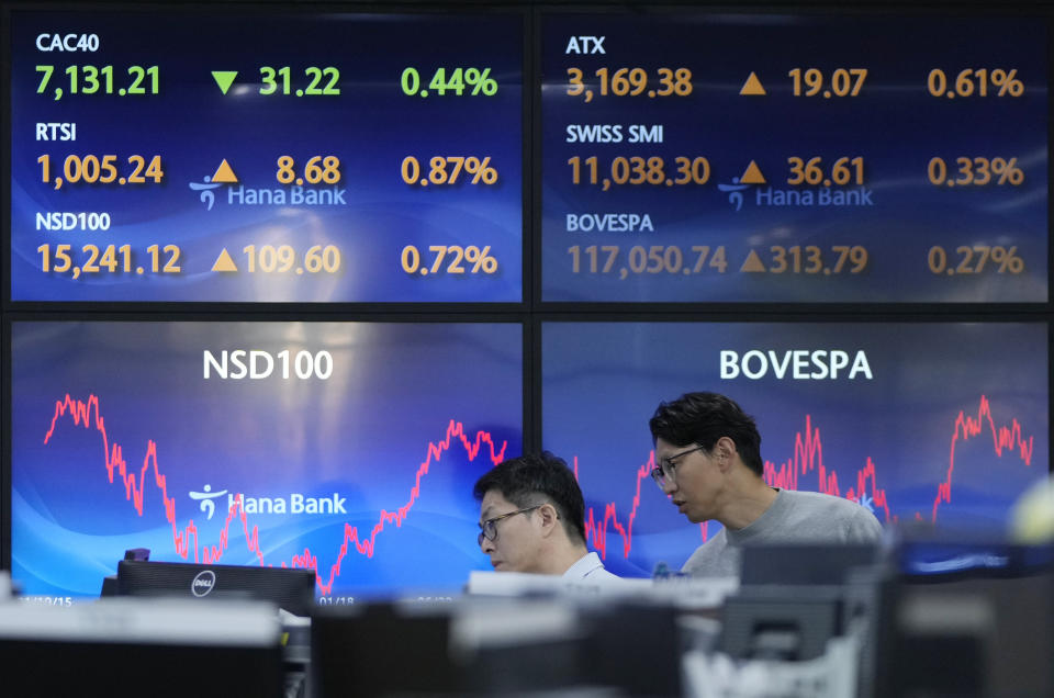 Currency traders watch monitors at the foreign exchange dealing room of the KEB Hana Bank headquarters in Seoul, South Korea, Thursday, Oct. 12, 2023. Asian shares mostly rose Thursday as investors awaited the release of U.S. consumer price index numbers and kept a cautious watch over the war between Israel and the Palestinian militant group Hamas. (AP Photo/Ahn Young-joon)