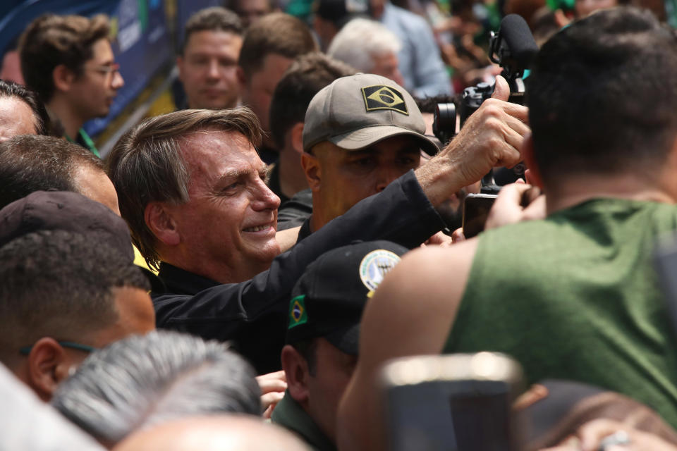 Presidente e candidato à reeleição Jair Bolsonaro (PL) em meio a apoiadores, em Sorocaba (SP), em 13 de setembro de 2022 (Foto: Getty Images / Rodrigo Paiva)