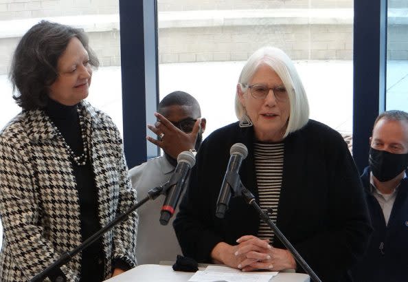 Cleveland school board chair Anne Bingham and Helen Williams of the Cleveland Foundation explain PACE at the program’s recent launch. (Patrick O’Donnell)