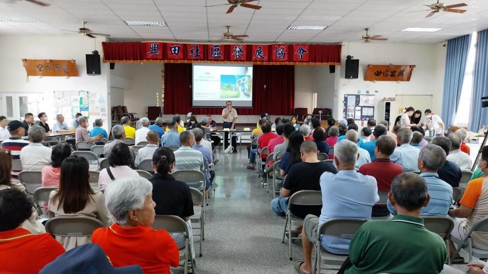 寵物生命紀念業者在大樹辦公聽會，高市農業局駁斥外界不實言論。   圖：高雄市農業局/提供