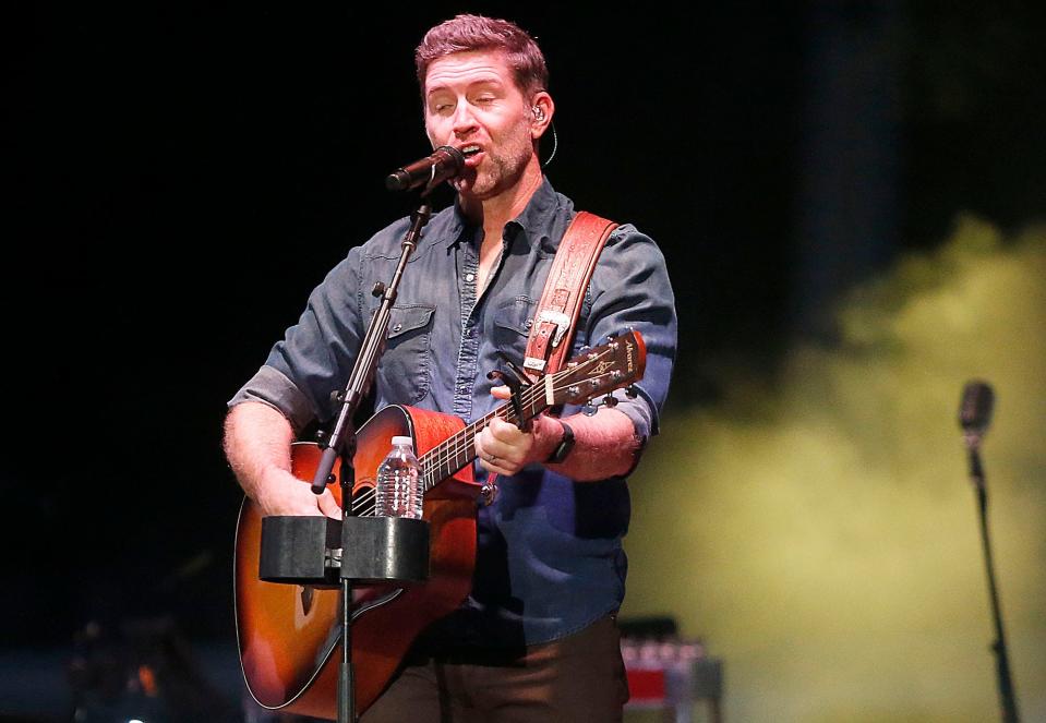 Josh Turner performs at his concert for a packed Granstand crowd at the Ashland County Fair on Tuesday, Sept. 20, 2022. TOM E. PUSKAR/ASHLAND TIMES-GAZETTE