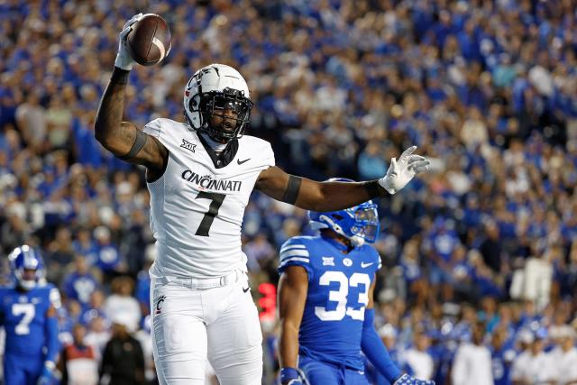 Cincinnati Football Predictions & Odds for Bearcats 2023-24 Win Total - All  Bearcats