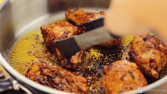 Searing chicken on Meyer Stainless Steel Pan for Pan Seared Chicken Paella Recipe