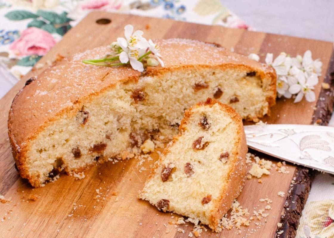 <p>Flawless Food</p><p>A simple old fashioned British farmhouse cake recipe that every mother loves! Vanilla sponge with a scattering of sultanas.</p><p><strong>Get the recipe: <a href="https://flawlessfood.co.uk/manor-house-sultana-cake/" rel="nofollow noopener" target="_blank" data-ylk="slk:Manor House Sultana Cake;elm:context_link;itc:0;sec:content-canvas" class="link rapid-noclick-resp">Manor House Sultana Cake</a></strong></p>