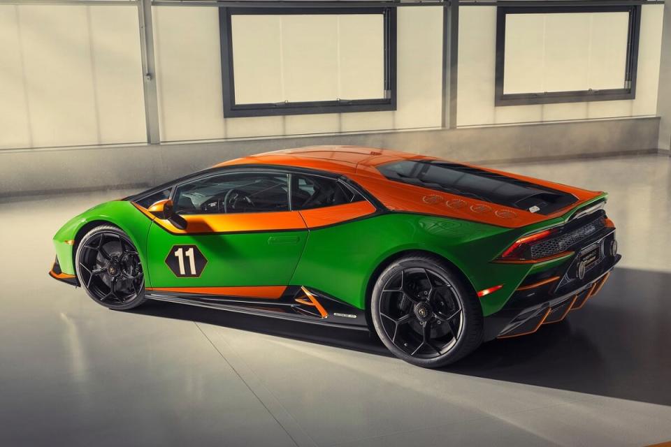 Lamborghini-Huracan_Evo_GT_Celebration-2.jpg