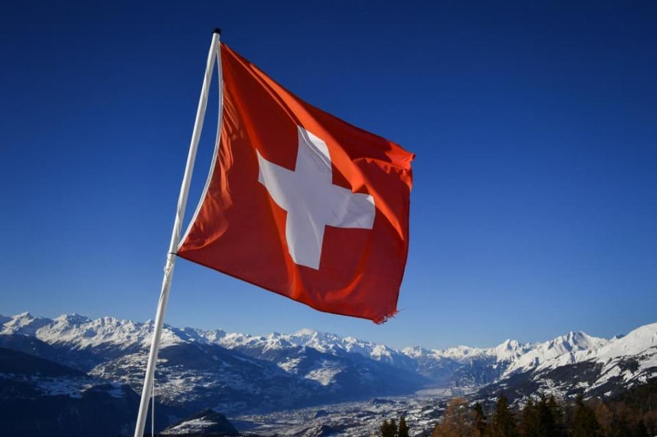 Le drapeau suisse à Crans-Montana (Valais), le 4 mars 2018 (photo d'illustration). - FABRICE COFFRINI / AFP