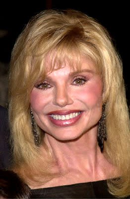 Loni Anderson at the Universal Amphitheatre premiere of Universal's Dr. Seuss' How The Grinch Stole Christmas