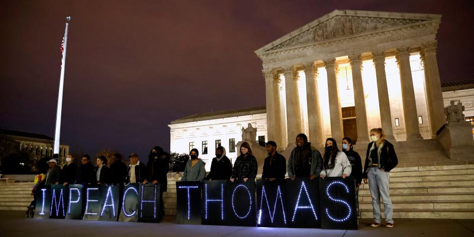 Clarence Thomas impeach lights