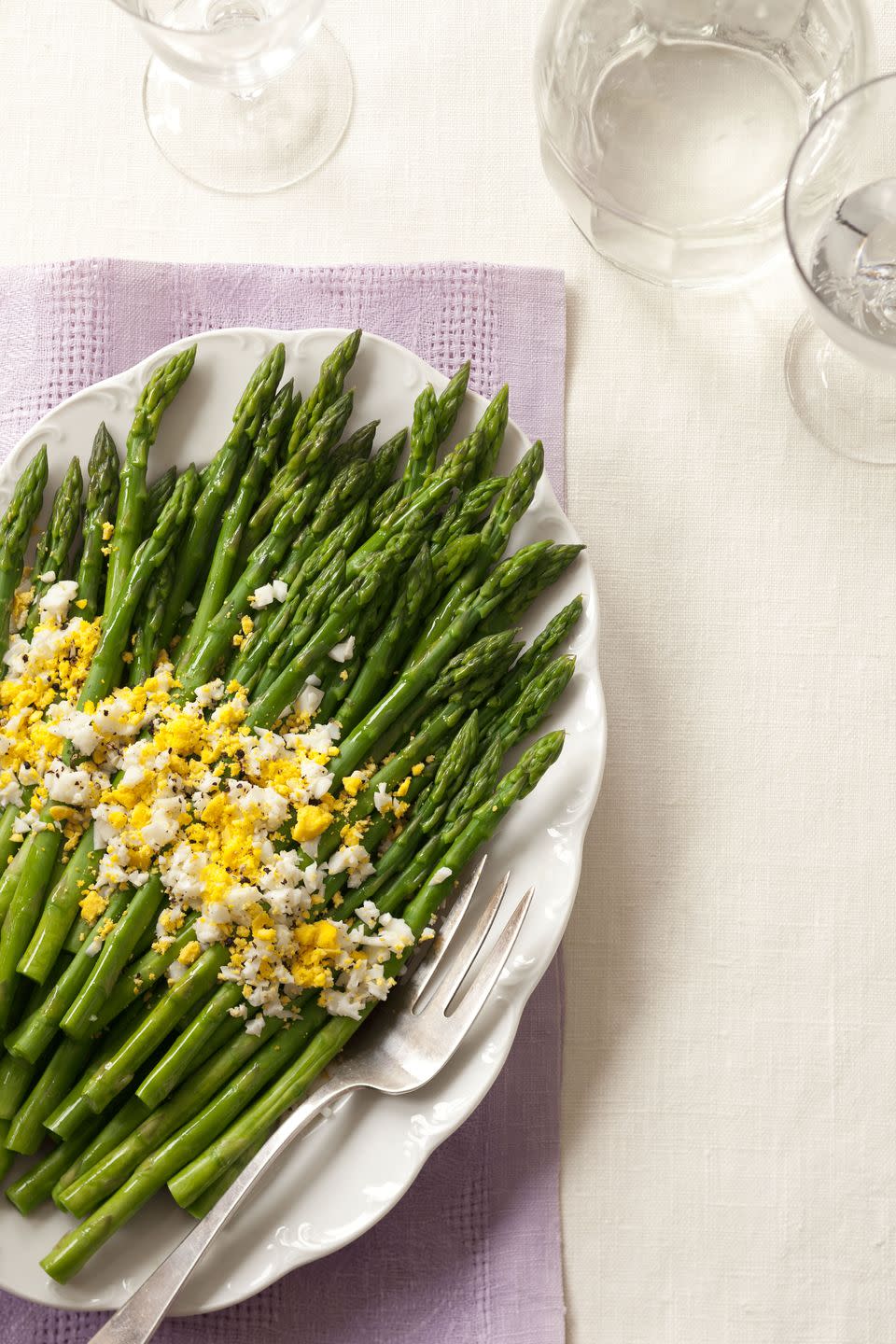 Asparagus With Eggs Mimosa