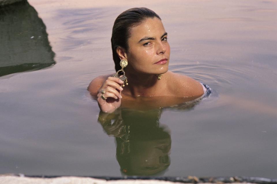 Leticia Sabater, presentadora de televisión, en el agua (Foto de Luis Davilla/Portada/Getty Images)