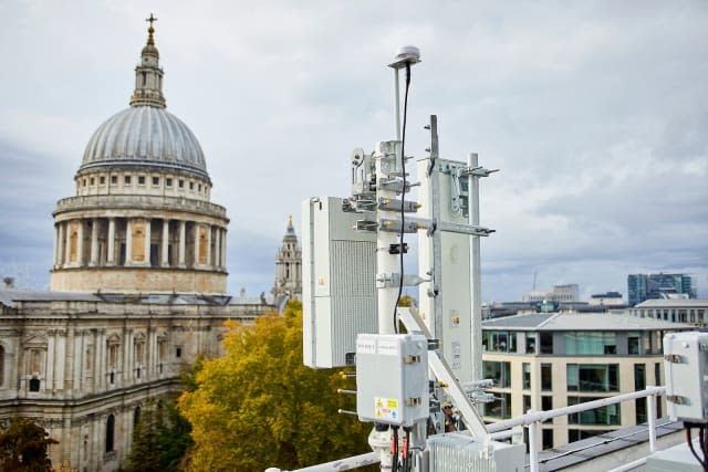 EE 5G mast near St. Paul's in London