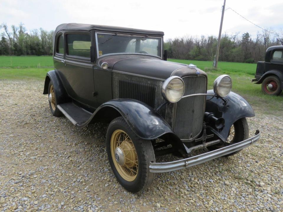 RARE 1932 FORD B400 2DR CONVERTIBLE SEDAN