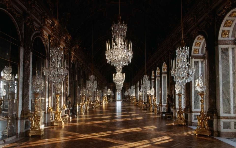 Hall of Mirrors, Palace of Versailles (UNESCO World Heritage List, 1979), Ile-de-France, France, 17th century