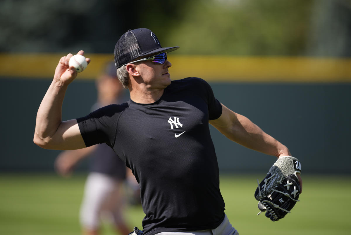 Yankees third baseman Josh Donaldson goes back on injured list after  hurting calf - NBC Sports