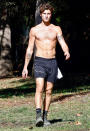 <p><a href="https://people.com/tag/shawn-mendes/" rel="nofollow noopener" target="_blank" data-ylk="slk:Shawn Mendes" class="link ">Shawn Mendes</a> soaks up the autumn sun while hiking in L.A. on Nov. 9.</p>