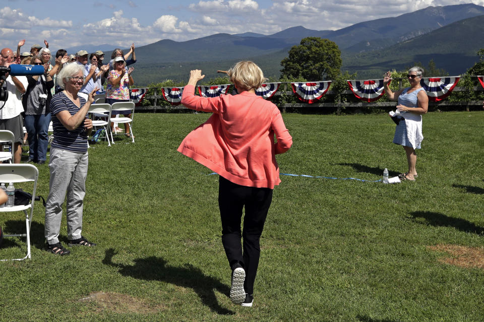 Democratic presidential candidate Sen. Elizabeth Warren, D-Mass., arrives for a campaign event, Wednesday, Aug. 14, 2019, in Franconia, N.H. (AP Photo/Elise Amendola)