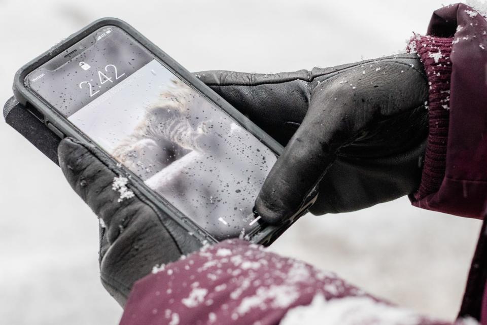 Touchscreen winter gloves