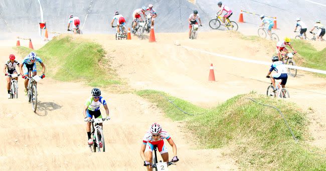 鐵山腳運動村越野賽熱鬧登場。自行車騎士協會／提供。