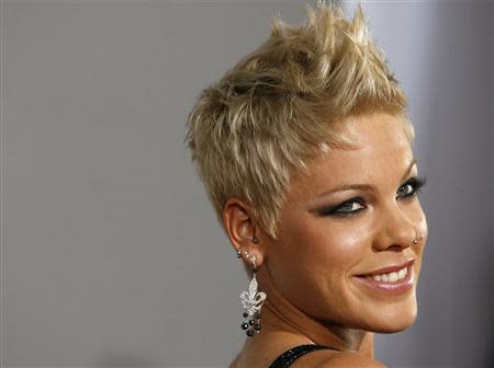 Pink poses at the 49th Annual Grammy Awards in Los Angeles in this February 11, 2007 file photo. REUTERS/Mario Anzuoni/Files