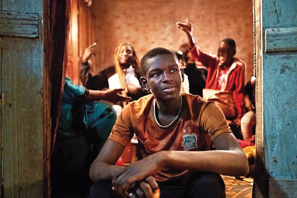 非洲少年瞞著父母偷渡入歐，導演重點不在於偷渡的悲慘，而是少年的成長。（翻攝自IMDb.com）