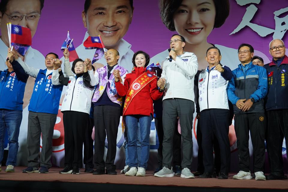 國民黨宜蘭縣立委候選人黃琤婷選前大型造勢活動，包括國民黨主席朱立倫、不分區立委候選人韓國瑜、謝龍介等藍營大咖全都到場力挺。林泊志攝