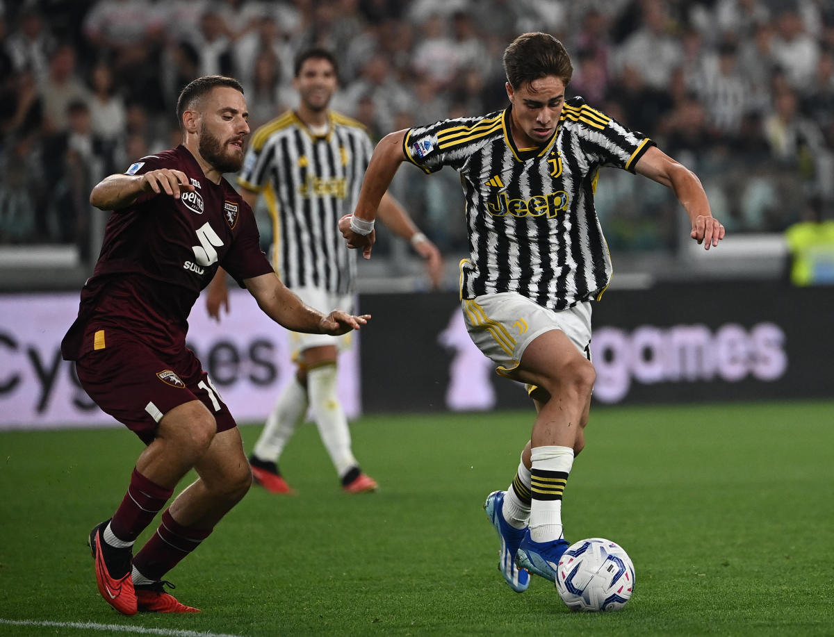 Juventus prepared to offload Dean Hijsen for €30 million