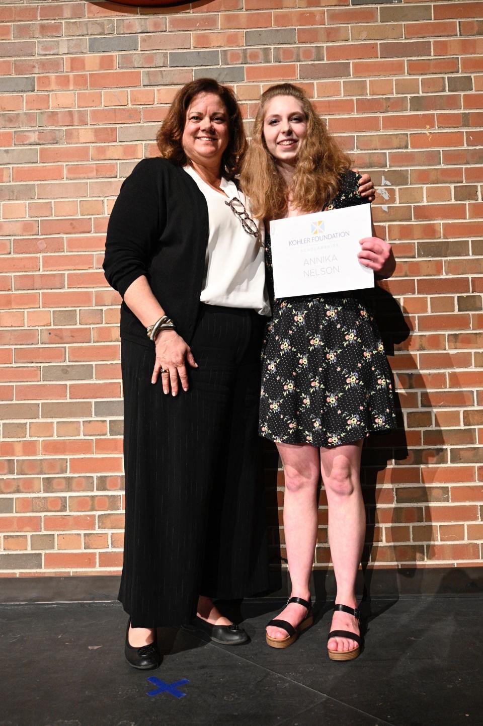 Laura Roenitz, executive director, Kohler Foundation, with Annika Nelson, Plymouth High School, a recipient of the Ruth DeYoung Kohler Scholarship on May 11, 2022.