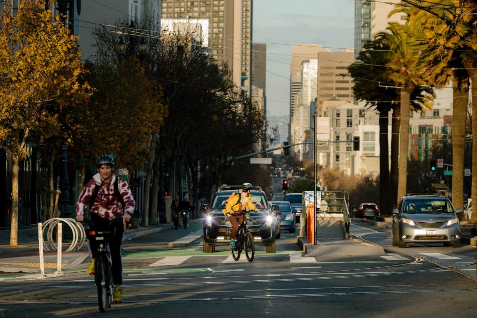 self driving cars on the streets of san francisco